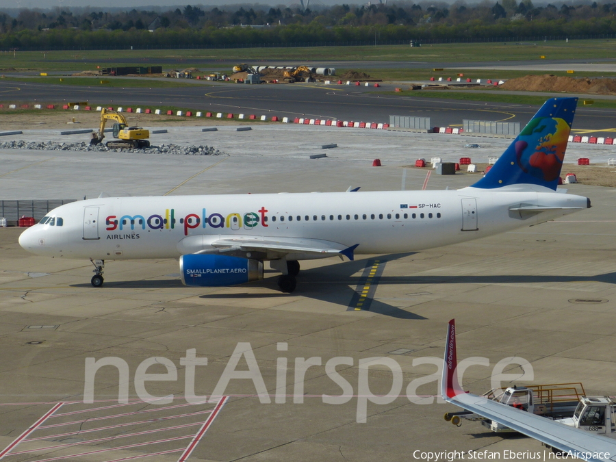 Small Planet Airlines Poland Airbus A320-233 (SP-HAC) | Photo 419567