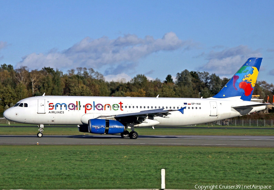 Small Planet Airlines Poland Airbus A320-233 (SP-HAI) | Photo 250688