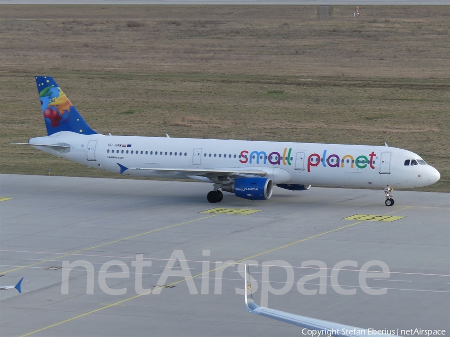 Small Planet Airlines Poland Airbus A321-211 (SP-HAW) | Photo 234871
