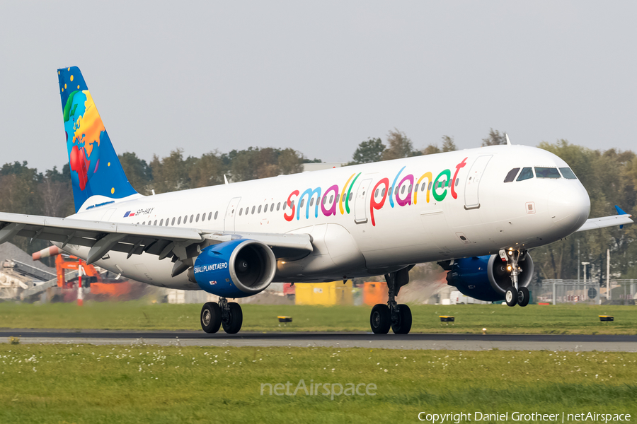 Small Planet Airlines Poland Airbus A321-211 (SP-HAY) | Photo 128227