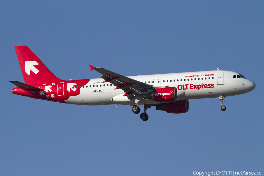 OLT Express Poland Airbus A320-214 (SP-IAE) | Photo 380587