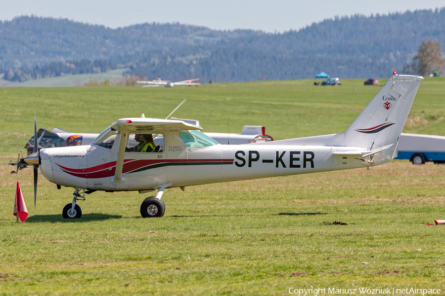 Aeroklub Nowy Targ Cessna 152 (SP-KER) | Photo 680220