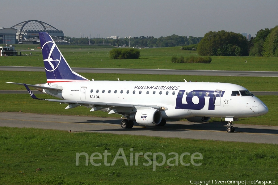 LOT Polish Airlines Embraer ERJ-170STD (ERJ-170-100) (SP-LDA) | Photo 26430