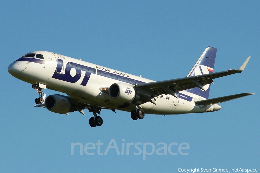 LOT Polish Airlines Embraer ERJ-170LR (ERJ-170-100LR) (SP-LDE) | Photo 17466