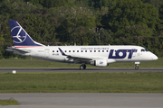 LOT Polish Airlines Embraer ERJ-170LR (ERJ-170-100LR) (SP-LDE) at  Hamburg - Fuhlsbuettel (Helmut Schmidt), Germany