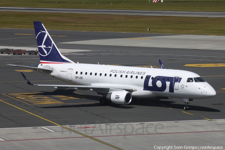 LOT Polish Airlines Embraer ERJ-170LR (ERJ-170-100LR) (SP-LDE) | Photo 513546