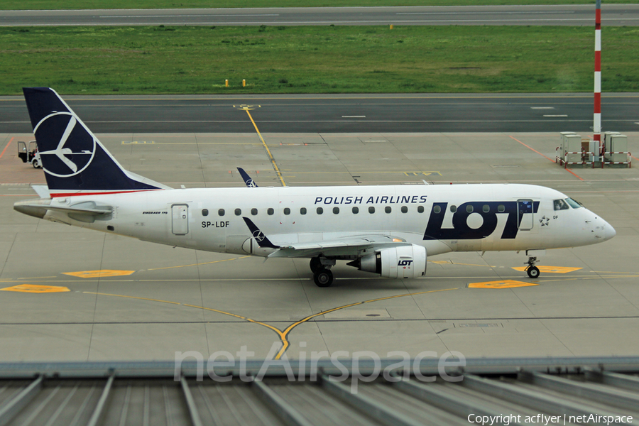 LOT Polish Airlines Embraer ERJ-170LR (ERJ-170-100LR) (SP-LDF) | Photo 526858