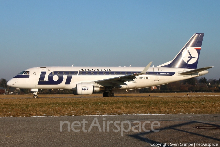LOT Polish Airlines Embraer ERJ-170LR (ERJ-170-100LR) (SP-LDH) | Photo 17060