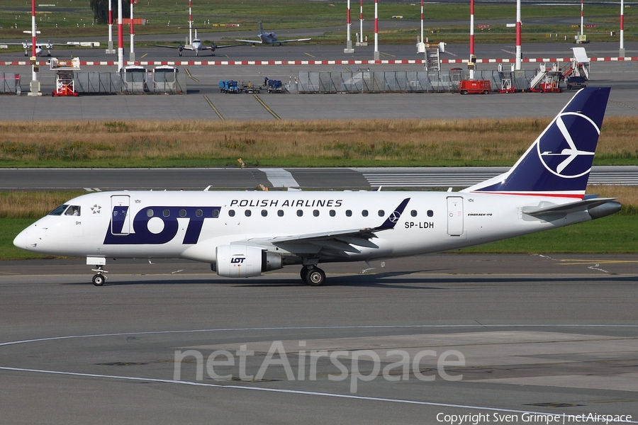 LOT Polish Airlines Embraer ERJ-170LR (ERJ-170-100LR) (SP-LDH) | Photo 20281