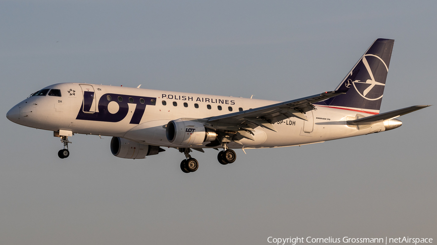 LOT Polish Airlines Embraer ERJ-170LR (ERJ-170-100LR) (SP-LDH) | Photo 402867