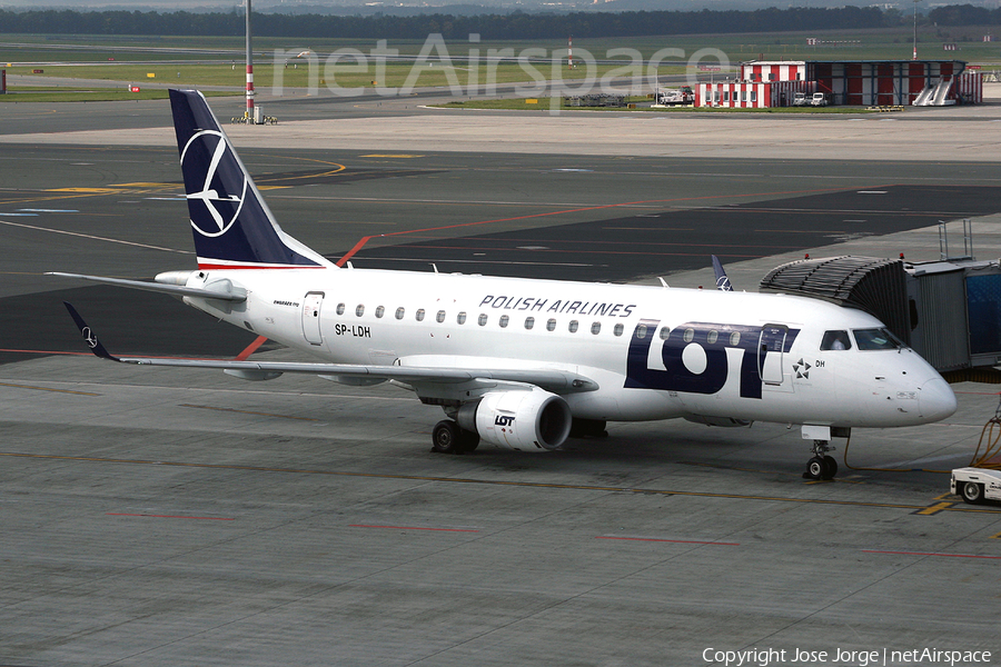 LOT Polish Airlines Embraer ERJ-170LR (ERJ-170-100LR) (SP-LDH) | Photo 441732