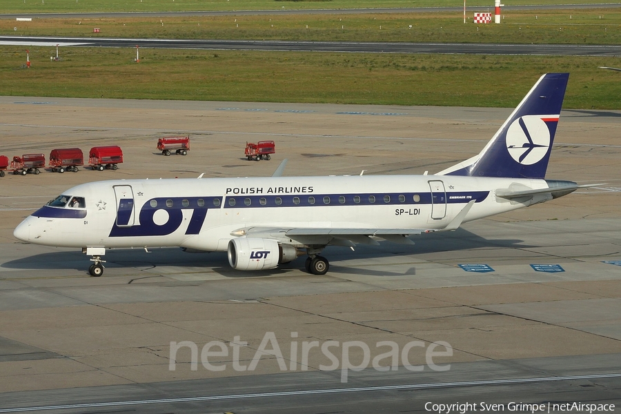 LOT Polish Airlines Embraer ERJ-170LR (ERJ-170-100LR) (SP-LDI) | Photo 38507