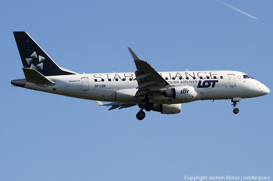 LOT Polish Airlines Embraer ERJ-170LR (ERJ-170-100LR) (SP-LDK) | Photo 27961