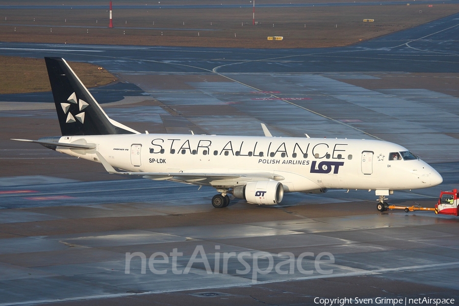 LOT Polish Airlines Embraer ERJ-170LR (ERJ-170-100LR) (SP-LDK) | Photo 40077