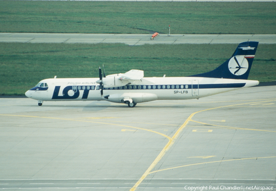 EuroLOT ATR 72-202 (SP-LFB) | Photo 106128
