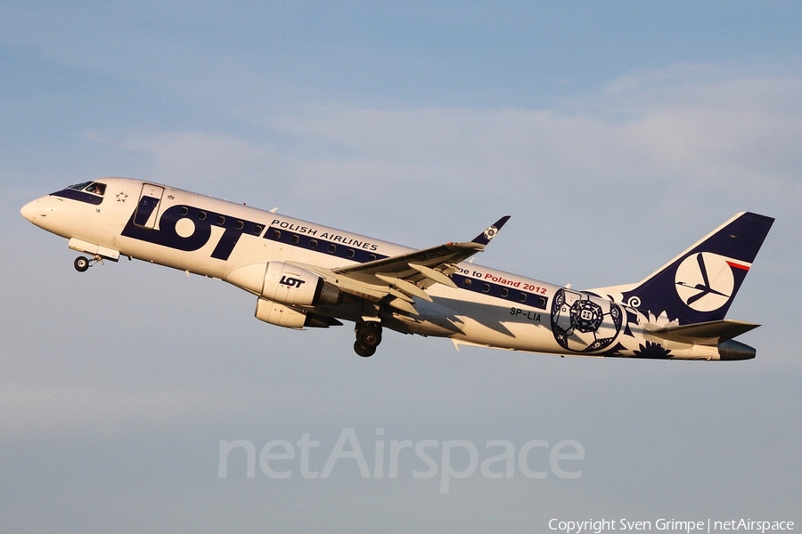 LOT Polish Airlines Embraer ERJ-175LR (ERJ-170-200LR) (SP-LIA) | Photo 11737