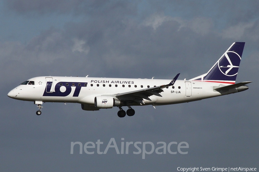 LOT Polish Airlines Embraer ERJ-175LR (ERJ-170-200LR) (SP-LIA) | Photo 377308