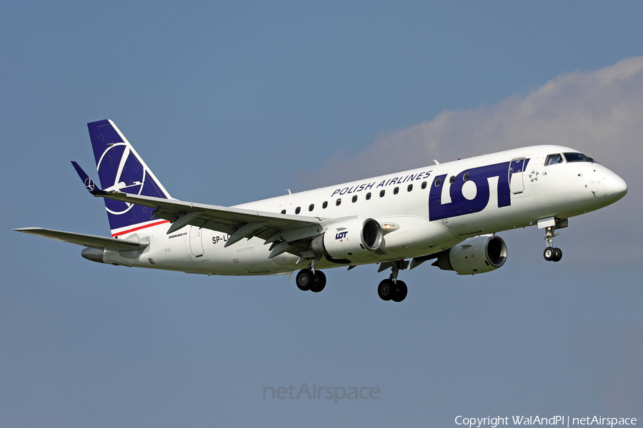 LOT Polish Airlines Embraer ERJ-175LR (ERJ-170-200LR) (SP-LIA) | Photo 471954