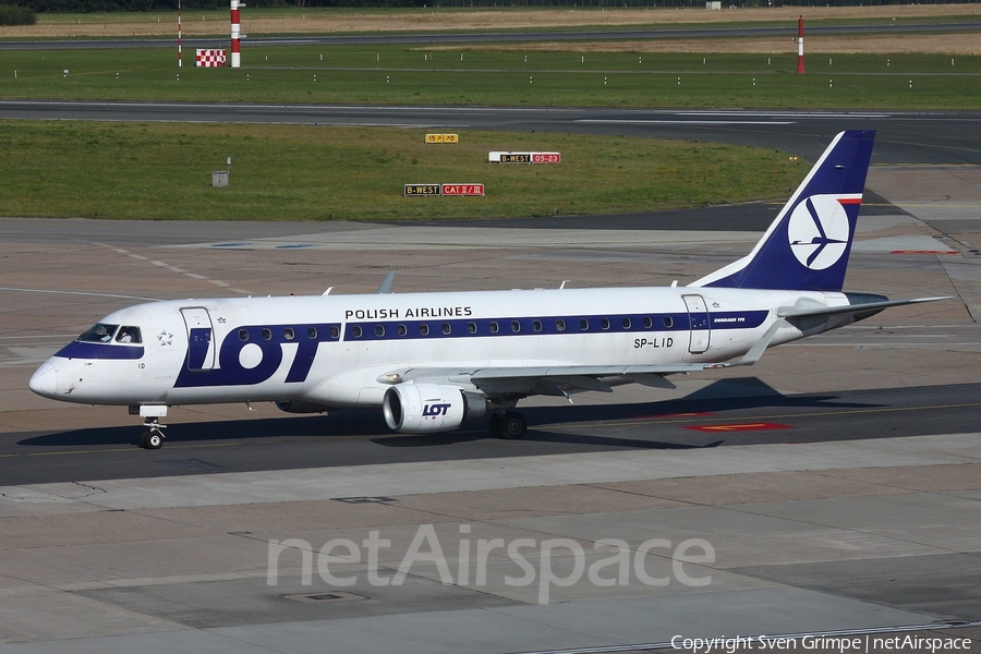 LOT Polish Airlines Embraer ERJ-175LR (ERJ-170-200LR) (SP-LID) | Photo 52886