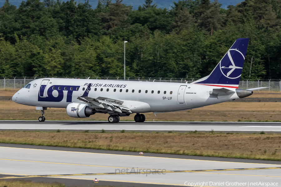 LOT Polish Airlines Embraer ERJ-175LR (ERJ-170-200LR) (SP-LIF) | Photo 87177