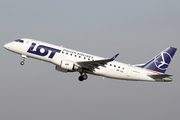 LOT Polish Airlines Embraer ERJ-175LR (ERJ-170-200LR) (SP-LIL) at  Warsaw - Frederic Chopin International, Poland