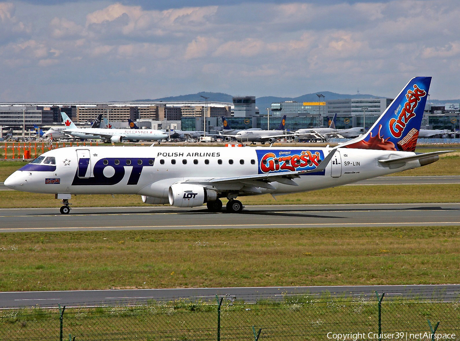 LOT Polish Airlines Embraer ERJ-175LR (ERJ-170-200LR) (SP-LIN) | Photo 76458