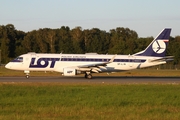 LOT Polish Airlines Embraer ERJ-175LR (ERJ-170-200LR) (SP-LIN) at  Hamburg - Fuhlsbuettel (Helmut Schmidt), Germany