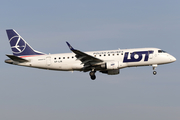 LOT Polish Airlines Embraer ERJ-175LR (ERJ-170-200LR) (SP-LIN) at  Warsaw - Frederic Chopin International, Poland