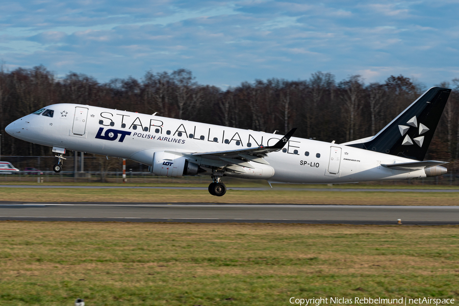 LOT Polish Airlines Embraer ERJ-175LR (ERJ-170-200LR) (SP-LIO) | Photo 365005