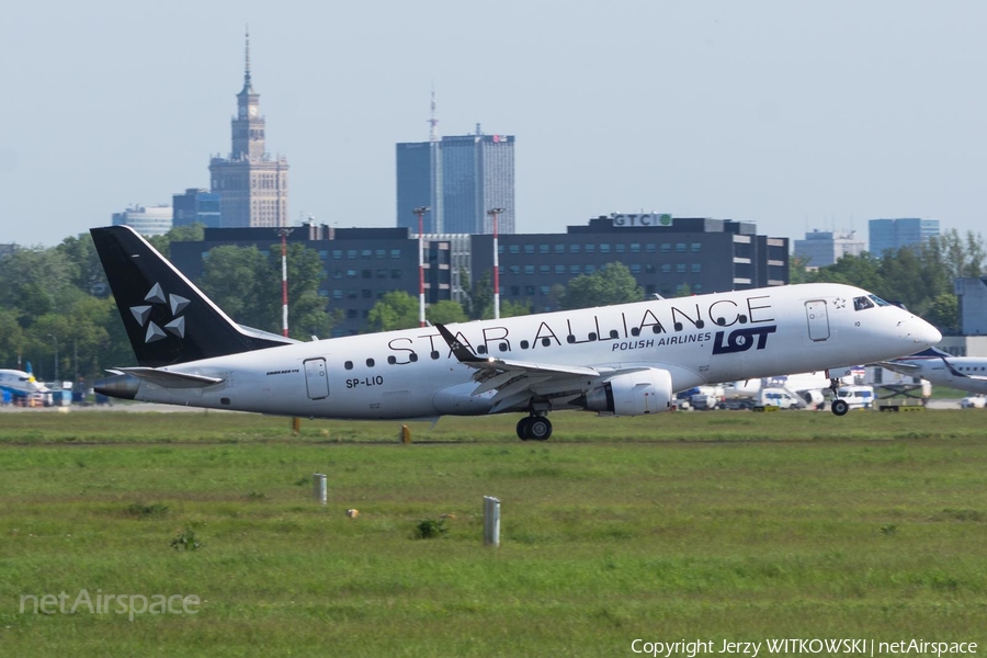 LOT Polish Airlines Embraer ERJ-175LR (ERJ-170-200LR) (SP-LIO) | Photo 675473