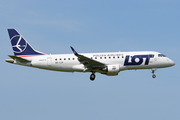 LOT Polish Airlines Embraer ERJ-175STD (ERJ-170-200STD) (SP-LIP) at  Warsaw - Frederic Chopin International, Poland