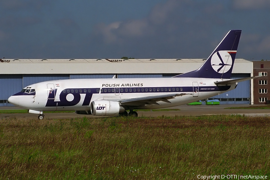 LOT Polish Airlines Boeing 737-55D (SP-LKC) | Photo 147452