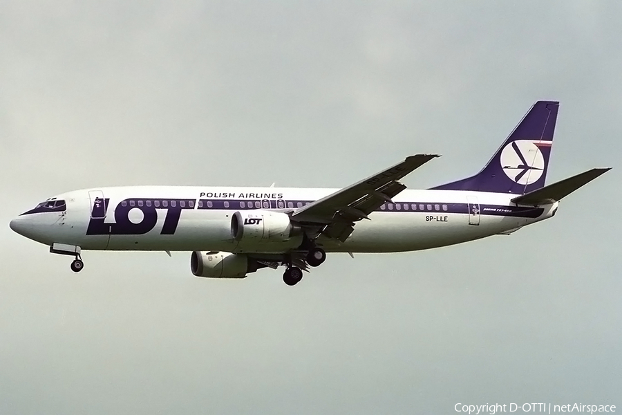 LOT Polish Airlines Boeing 737-45D (SP-LLE) | Photo 191347