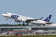 LOT Polish Airlines Embraer ERJ-190STD (ERJ-190-100STD) (SP-LMD) at  Warsaw - Frederic Chopin International, Poland
