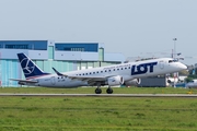 LOT Polish Airlines Embraer ERJ-190STD (ERJ-190-100STD) (SP-LMD) at  Warsaw - Frederic Chopin International, Poland