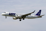 LOT Polish Airlines Embraer ERJ-190AR (ERJ-190-100IGW) (SP-LME) at  Warsaw - Frederic Chopin International, Poland