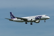LOT Polish Airlines Embraer ERJ-190AR (ERJ-190-100IGW) (SP-LMF) at  Warsaw - Frederic Chopin International, Poland