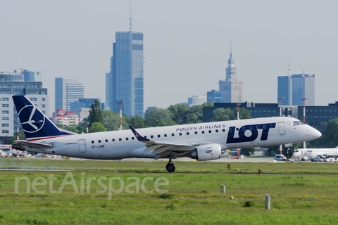 LOT Polish Airlines Embraer ERJ-190AR (ERJ-190-100IGW) (SP-LMF) at  Warsaw - Frederic Chopin International, Poland