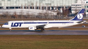LOT Polish Airlines Embraer ERJ-195LR (ERJ-190-200LR) (SP-LNA) at  Munich, Germany