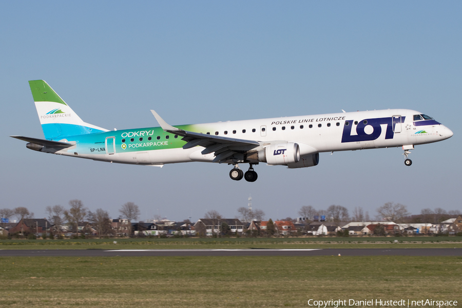 LOT Polish Airlines Embraer ERJ-195LR (ERJ-190-200LR) (SP-LNA) | Photo 513378