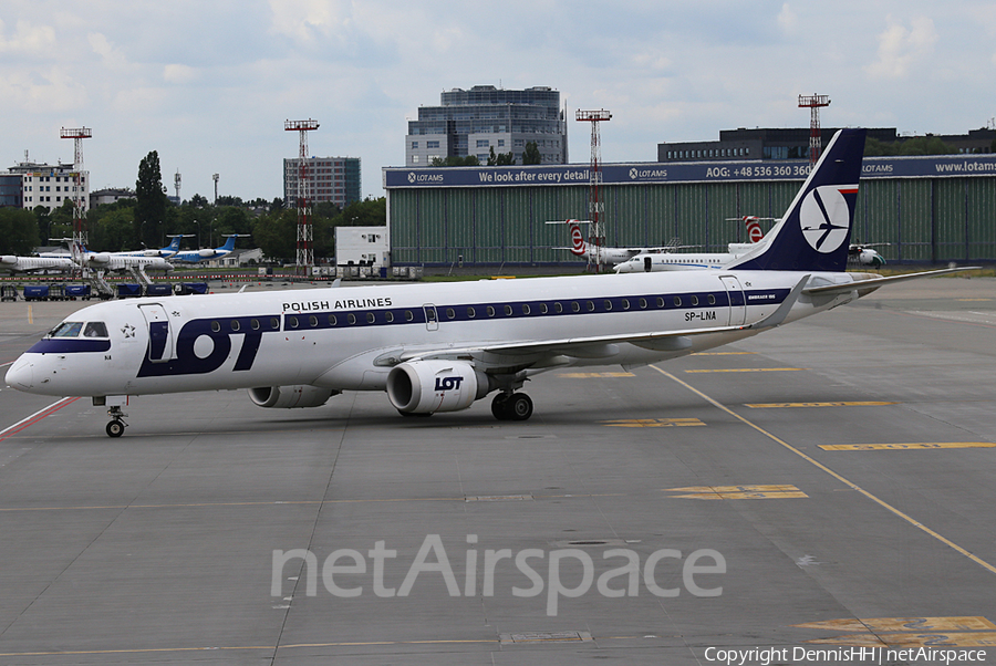 LOT Polish Airlines Embraer ERJ-195LR (ERJ-190-200LR) (SP-LNA) | Photo 374701