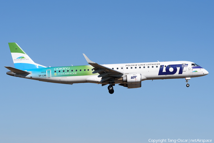 LOT Polish Airlines Embraer ERJ-195LR (ERJ-190-200LR) (SP-LNA) | Photo 499909