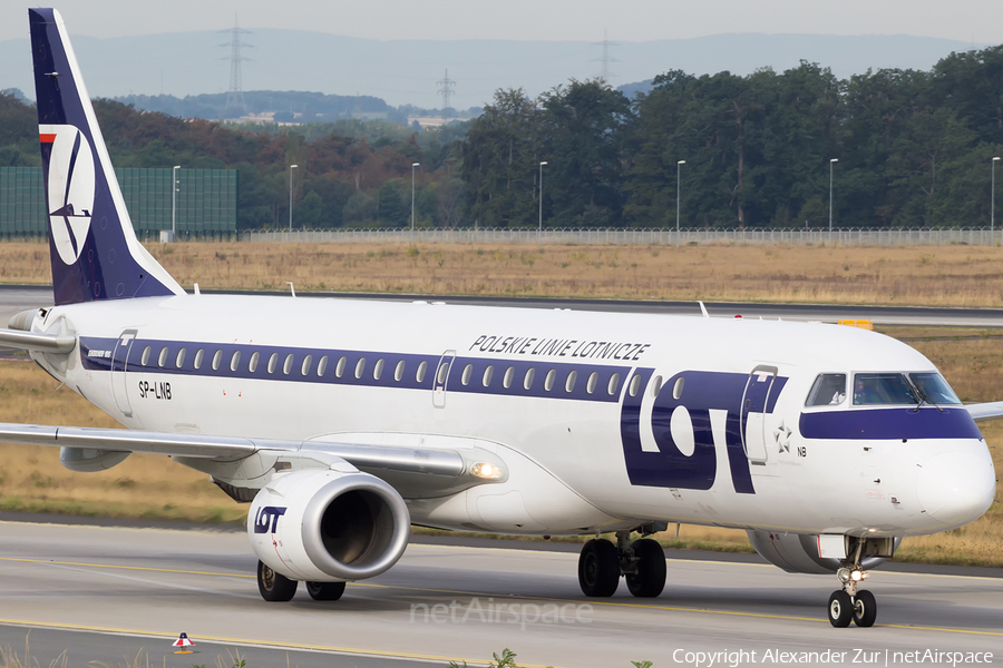 LOT Polish Airlines Embraer ERJ-195LR (ERJ-190-200LR) (SP-LNB) | Photo 125928