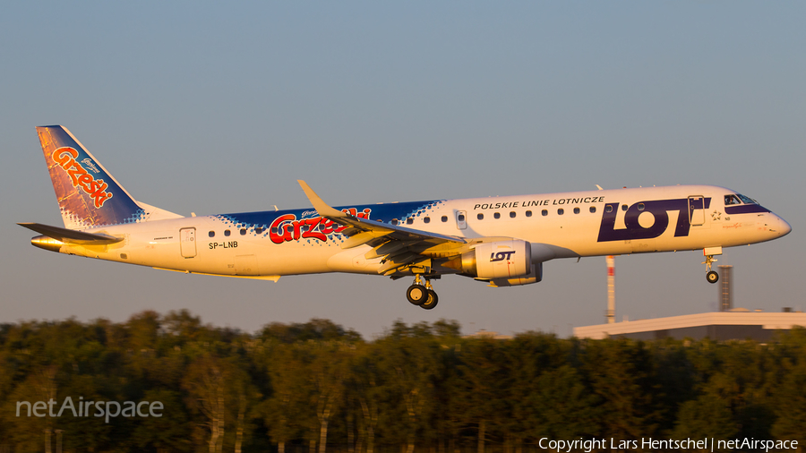 LOT Polish Airlines Embraer ERJ-195LR (ERJ-190-200LR) (SP-LNB) | Photo 348926