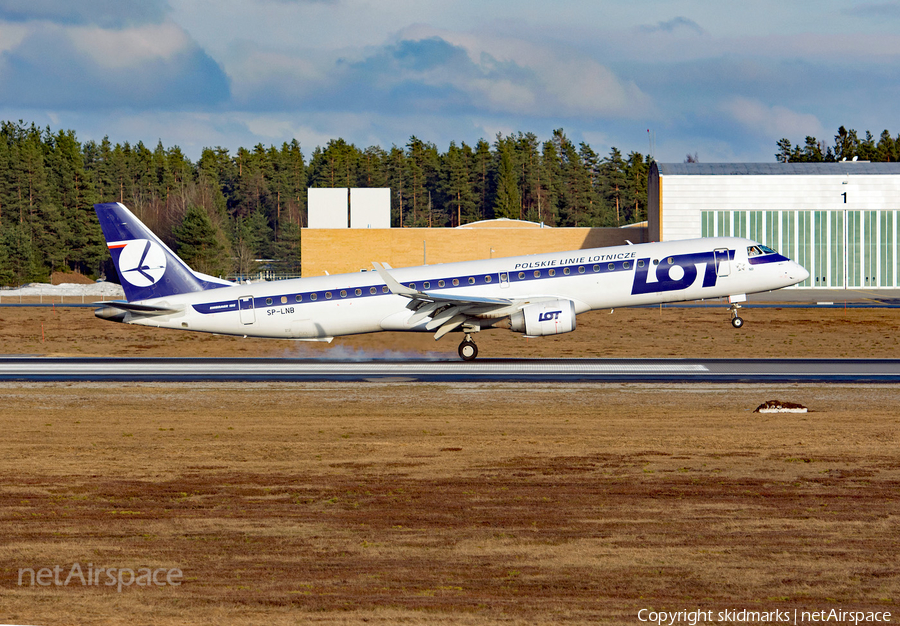 LOT Polish Airlines Embraer ERJ-195LR (ERJ-190-200LR) (SP-LNB) | Photo 240065