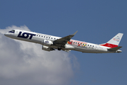 LOT Polish Airlines Embraer ERJ-195LR (ERJ-190-200LR) (SP-LNB) at  Warsaw - Frederic Chopin International, Poland