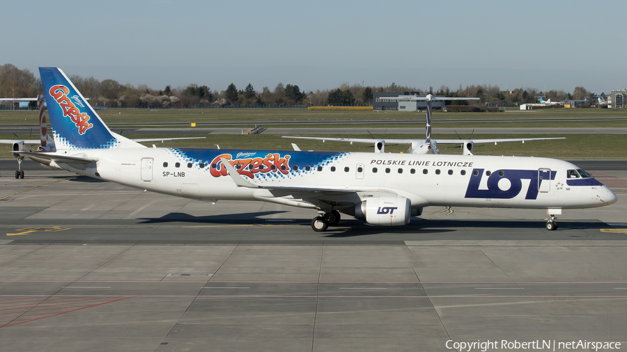 LOT Polish Airlines Embraer ERJ-195LR (ERJ-190-200LR) (SP-LNB) | Photo 594150