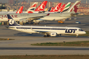 LOT Polish Airlines Embraer ERJ-195LR (ERJ-190-200LR) (SP-LNC) at  Istanbul - Ataturk, Turkey