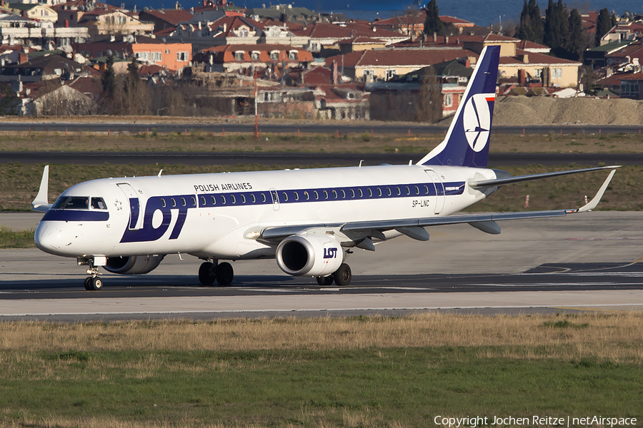 LOT Polish Airlines Embraer ERJ-195LR (ERJ-190-200LR) (SP-LNC) | Photo 75353