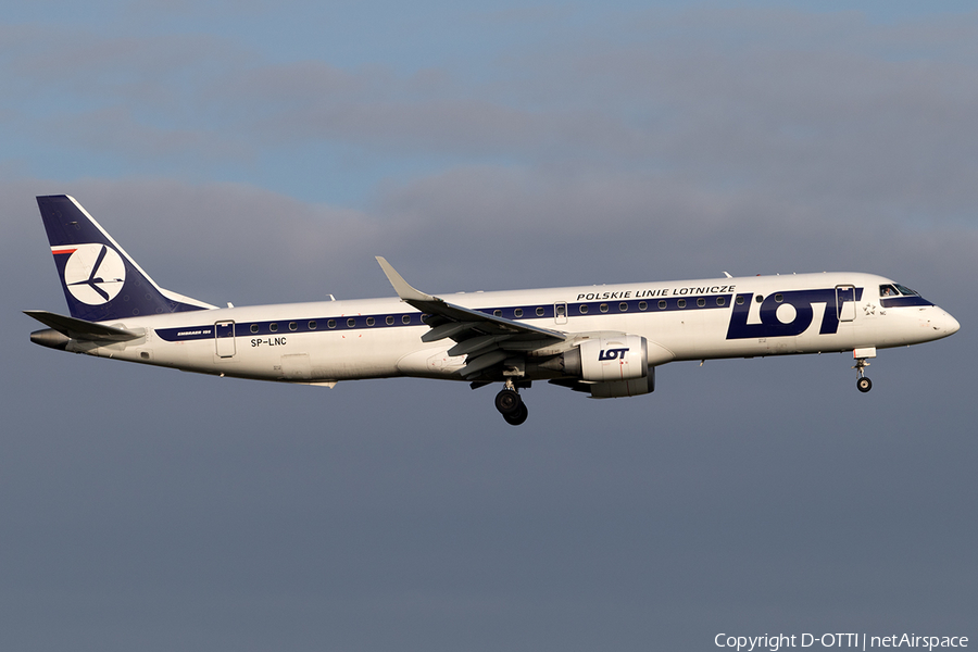 LOT Polish Airlines Embraer ERJ-195LR (ERJ-190-200LR) (SP-LNC) | Photo 529467